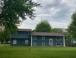 Pre-foreclosure in  EARL ST Plano, IL 60545