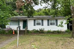 Pre-foreclosure in  NORFOLK ST Hopewell, VA 23860
