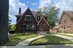 Pre-foreclosure in  WILDEMERE ST Detroit, MI 48221