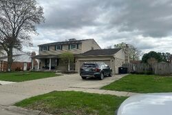 Pre-foreclosure in  GROVE DR Livonia, MI 48154