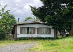 Pre-foreclosure in  CEDARVIEW DR E Bonney Lake, WA 98391