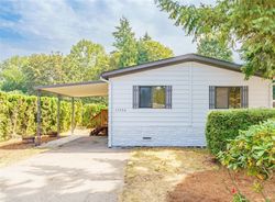 Pre-foreclosure Listing in HOLLYHILLS DR NE BOTHELL, WA 98011