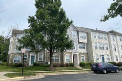 Pre-foreclosure Listing in KELSEY SQ ASHBURN, VA 20147