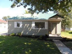 Pre-foreclosure in  HARDING AVE Evansville, IN 47711