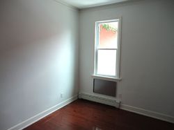 Pre-foreclosure Listing in 23RD AVE ASTORIA, NY 11105