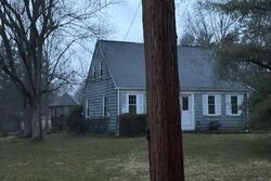 Pre-foreclosure in  CEDAR HILL RD Ambler, PA 19002