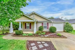 Pre-foreclosure in  ENGLISH HILLS DR Mooresville, NC 28115