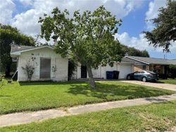 Pre-foreclosure in  CANDLEWOOD DR Corpus Christi, TX 78412