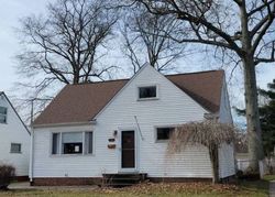 Pre-foreclosure in  BROOKFIELD RD Avon Lake, OH 44012