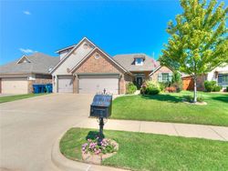 Pre-foreclosure in  NW 154TH ST Edmond, OK 73013