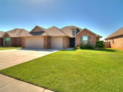 Pre-foreclosure Listing in FRONTIER PL HARRAH, OK 73045