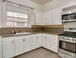 Pre-foreclosure in  SW KING AVE UNIT 7 Portland, OR 97205