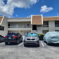 Pre-foreclosure in  W COUNTRY CLUB DR N  Sarasota, FL 34243