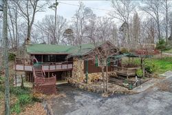 Pre-foreclosure in  OAK HILL AVE Bean Station, TN 37708