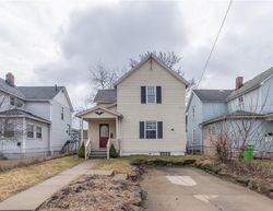 Pre-foreclosure in  W LAKE AVE Barberton, OH 44203