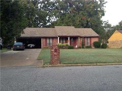 Pre-foreclosure in  ALDRIDGE DR Memphis, TN 38109