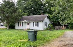 Pre-foreclosure in  DOLLAR AVE Portland, TN 37148