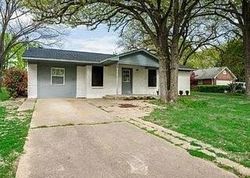 Pre-foreclosure in  AUTUMN WOOD TRL Mabank, TX 75156