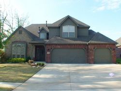 Pre-foreclosure in  E LAREDO ST Broken Arrow, OK 74012