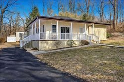 Pre-foreclosure in  MOUNT AIRY HARBOURTON RD Lambertville, NJ 08530