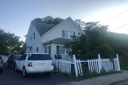 Pre-foreclosure in  SEELEY AVE Keansburg, NJ 07734