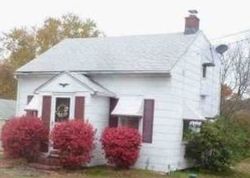 Pre-foreclosure Listing in MUNSON RD WOLCOTT, CT 06716
