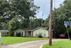 Pre-foreclosure in  BONNEVILLE DR Mobile, AL 36695