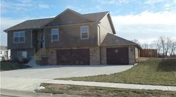 Pre-foreclosure Listing in ROCK RIDGE ST N SMITHVILLE, MO 64089