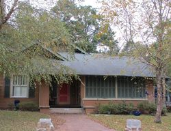 Pre-foreclosure Listing in 27TH AVE MERIDIAN, MS 39301