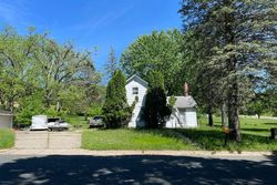 Pre-foreclosure in  BLUFF AVE Saint Charles, MN 55972