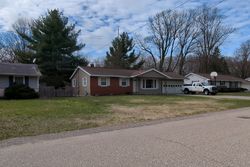 Pre-foreclosure in  WESTMONT AVE Holland, MI 49424