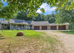 Pre-foreclosure in  RUSSELL LEA DR Charlotte, MI 48813