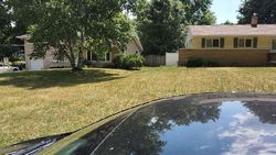 Pre-foreclosure in  COUNTRY CLUB TER Battle Creek, MI 49015