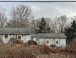 Pre-foreclosure in  EXETER RD Lebanon, CT 06249