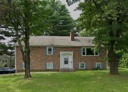 Pre-foreclosure in  DOWNING CIR Bloomfield, CT 06002