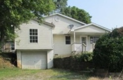 Pre-foreclosure Listing in 9TH ST COTTAGE HILLS, IL 62018