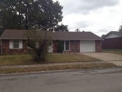 Pre-foreclosure in  WILSON PARK DR Granite City, IL 62040