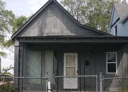 Pre-foreclosure Listing in 5TH ST MADISON, IL 62060