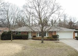 Pre-foreclosure in  SPRINGBROOK DR Toledo, OH 43615