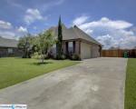 Pre-foreclosure in  GASLIGHT LN Youngsville, LA 70592