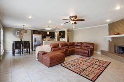 Pre-foreclosure in  CAMBRIDGE DR La Place, LA 70068