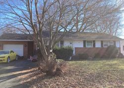 Pre-foreclosure in  EAST AVE Landisville, PA 17538