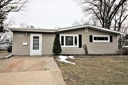 Pre-foreclosure in  HARMONY DR North Aurora, IL 60542