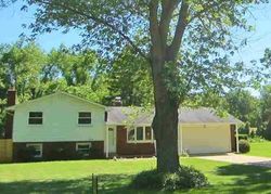 Pre-foreclosure Listing in ANDERSON RD GRANGER, IN 46530