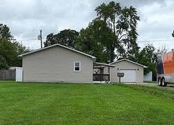 Pre-foreclosure Listing in W MILL ST SHELBURN, IN 47879