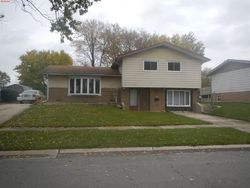 Pre-foreclosure in  MASSASOIT AVE Oak Forest, IL 60452