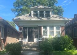 Pre-foreclosure in  S PERRY AVE Chicago, IL 60620