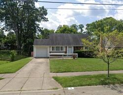 Pre-foreclosure in  DEERHILL LN Cincinnati, OH 45218