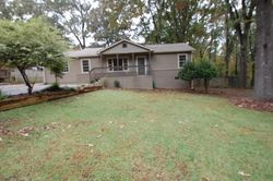 Pre-foreclosure in  CRABAPPLE DR SW Mableton, GA 30126
