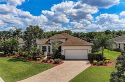 Pre-foreclosure in  LAVENDER LOOP Bradenton, FL 34212